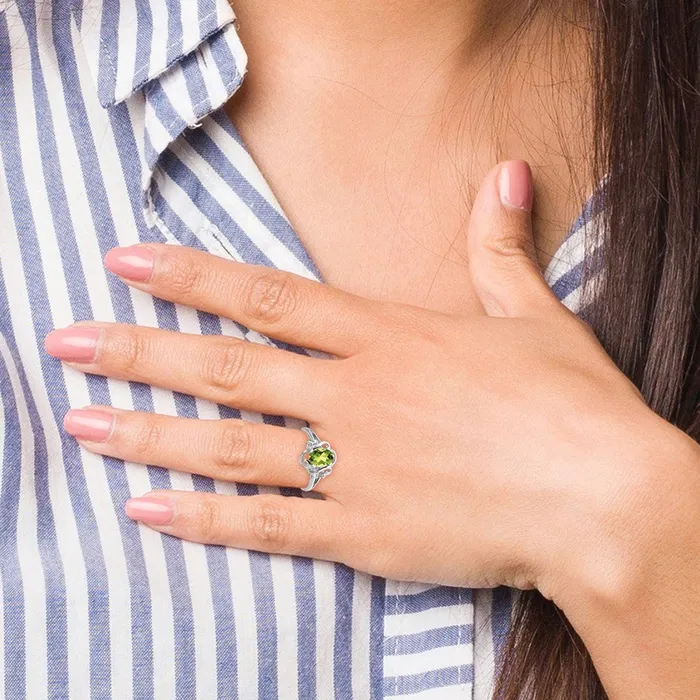 Rings Goldia 14k White Gold 7x5mm Oval Peridot ring